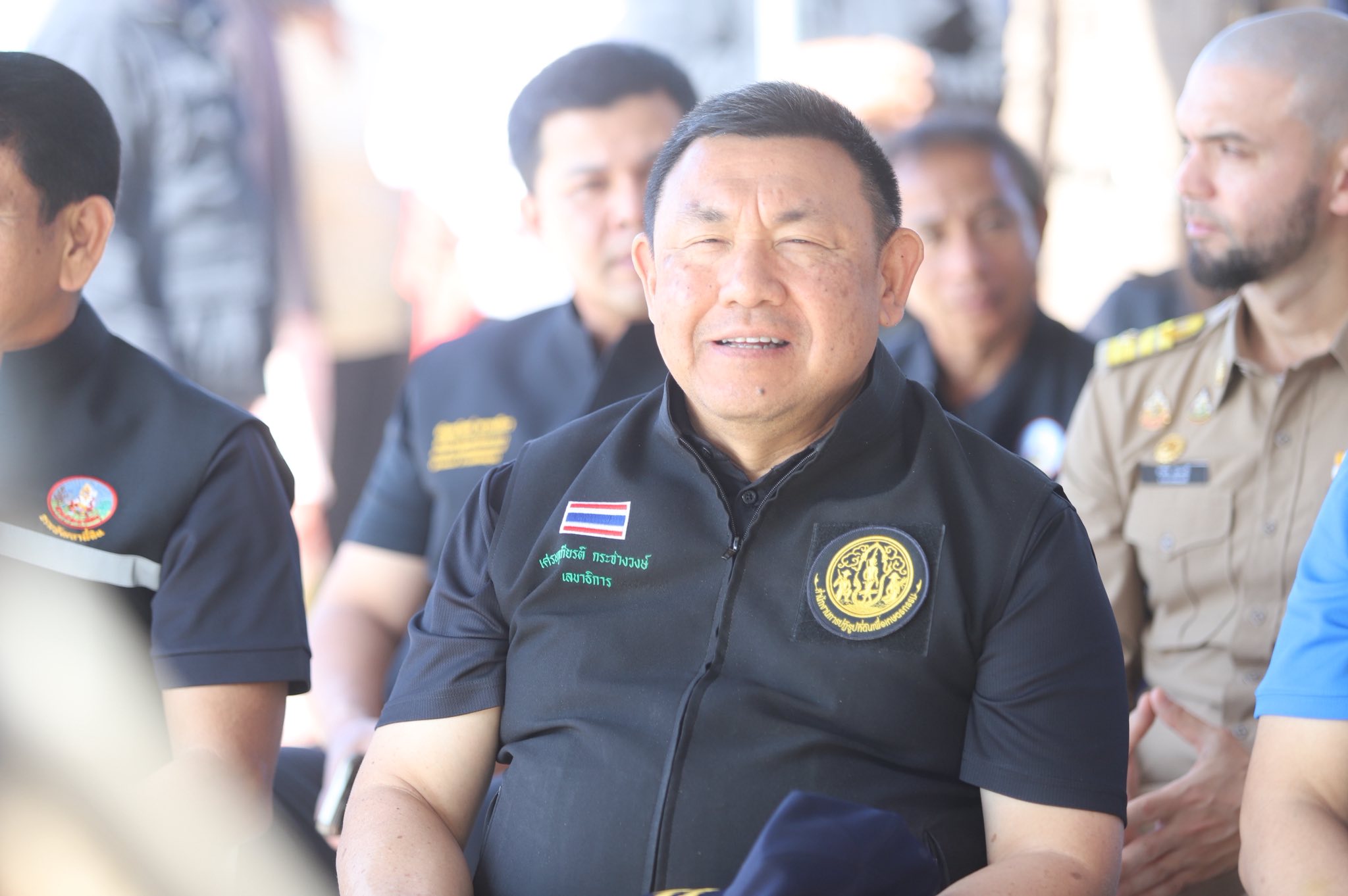 title - ข่าวดีชาวกระบี่ รมช.เกษตรฯ ลงพื้นที่ติดตามโปรเจกต์ยักษ์ ส.ป.ก. เร่งพัฒนาโครงสร้างพื้นฐานแปลงพื้นที่เป้าหมาย คทช. ในเขตปฏิรูปที่ดิน กว่า 4,300 ไร่ มุ่งสร้างอาชีพอย่างยั่งยืน